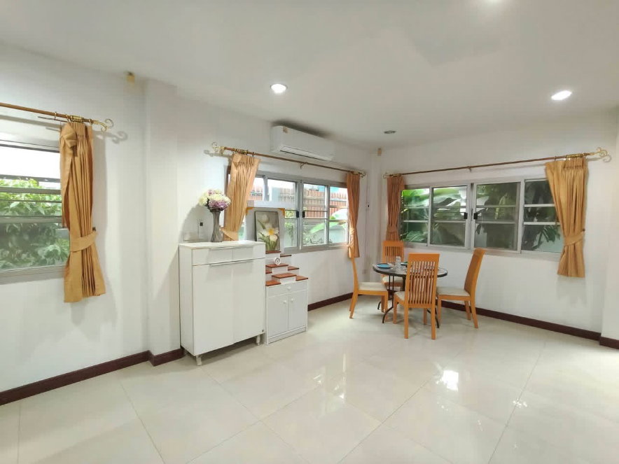 รูป บ้านว่างให้เช่า ธารดารา 🌟  บ้านเดี่ยว หลังใหญ่ใจกลางศรีราชา -ไร่กล้วย - รูปที่ 10/24