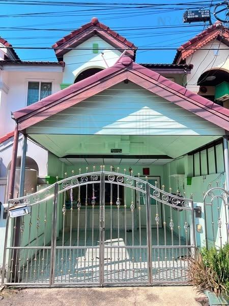 Townhouses for sale : For Sell Town house PIMTHONG LAT PHRAO 101 2-story 3 bedroom 2 bathroom
