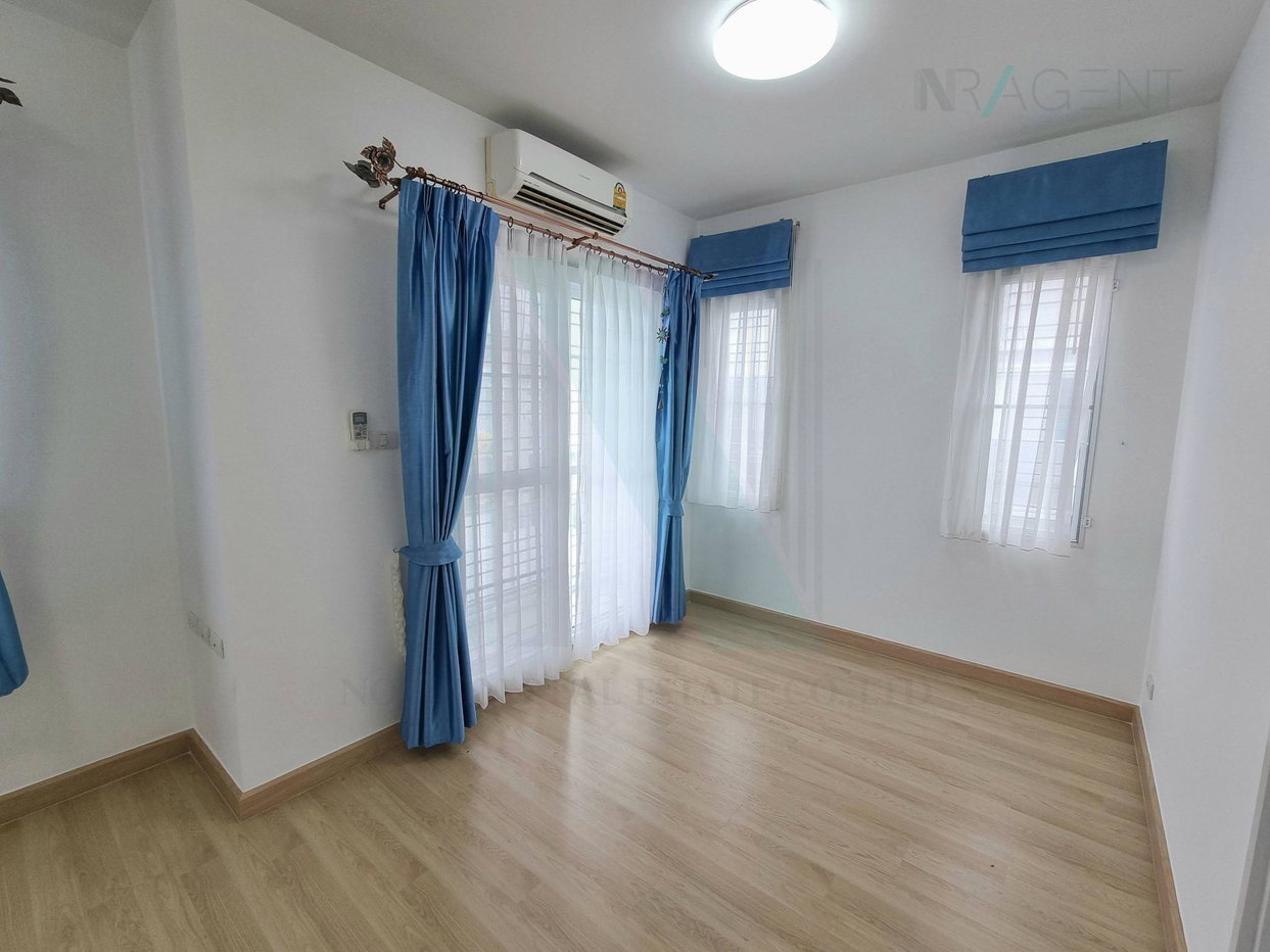 รูป ขายบ้านแฝด โครงการ เดอะวิลเลจ บางนา - วงแหวน 2 2 ชั้น 3 ห้องนอน 2 ห้องน้ำ - รูปที่ 8/8