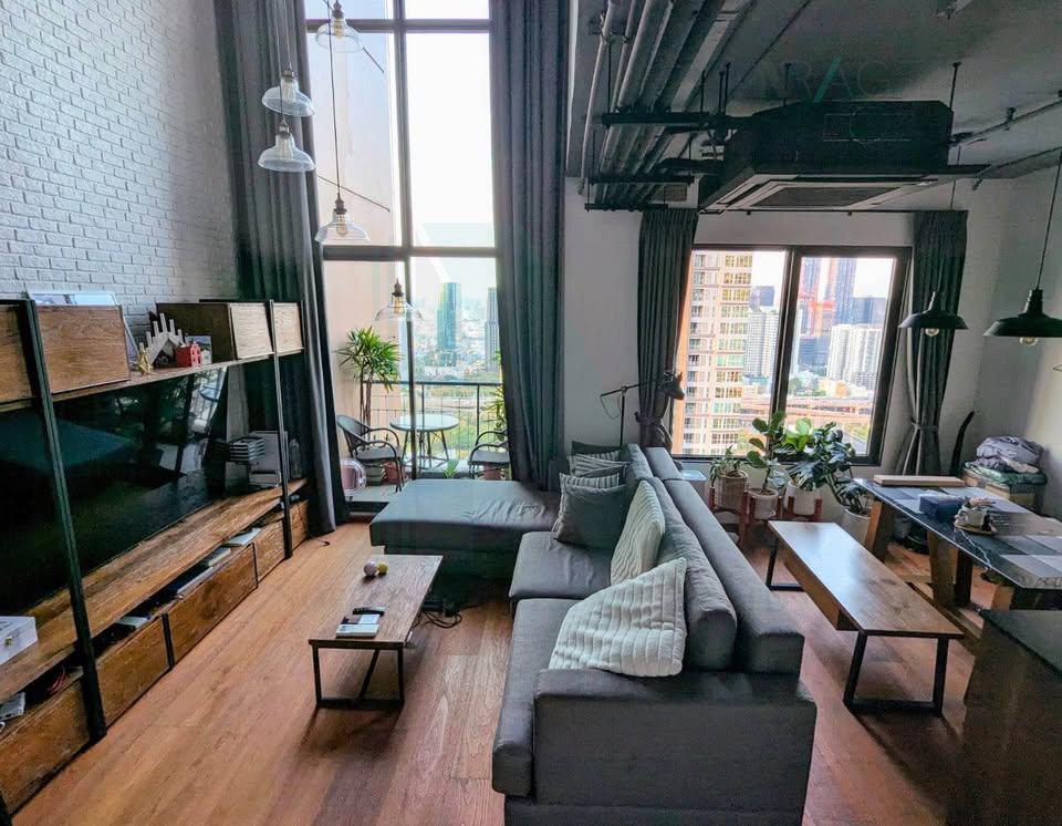 รูป 🎊 ให้เช่าคอนโด วิลล่า อโศก อาคาร 1 ชั้น 35 Duplex ขนาด 80 ตรม ใกล้ MRT เพชรบุรี - รูปที่ 4/8