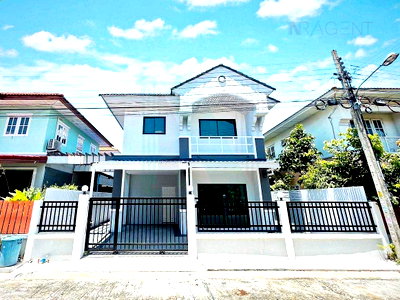 ขายบ้านเดี่ยว : ขายบ้านแฝด โครงการ บ้านบุรีรมย์ วงแหวนฯ - ปิ่นเกล้า 2 ชั้น 3 ห้องนอน 2 ห้องน้ำ