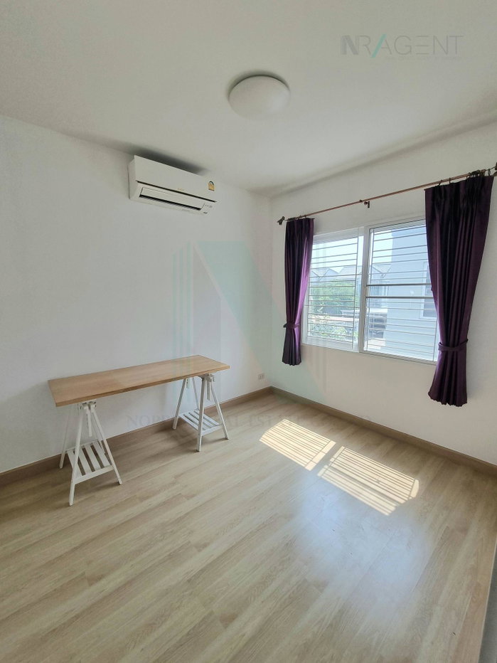รูป ขายบ้านแฝด โครงการ เดอะวิลเลจ บางนา - วงแหวน 2 2 ชั้น 3 ห้องนอน 2 ห้องน้ำ - รูปที่ 7/8