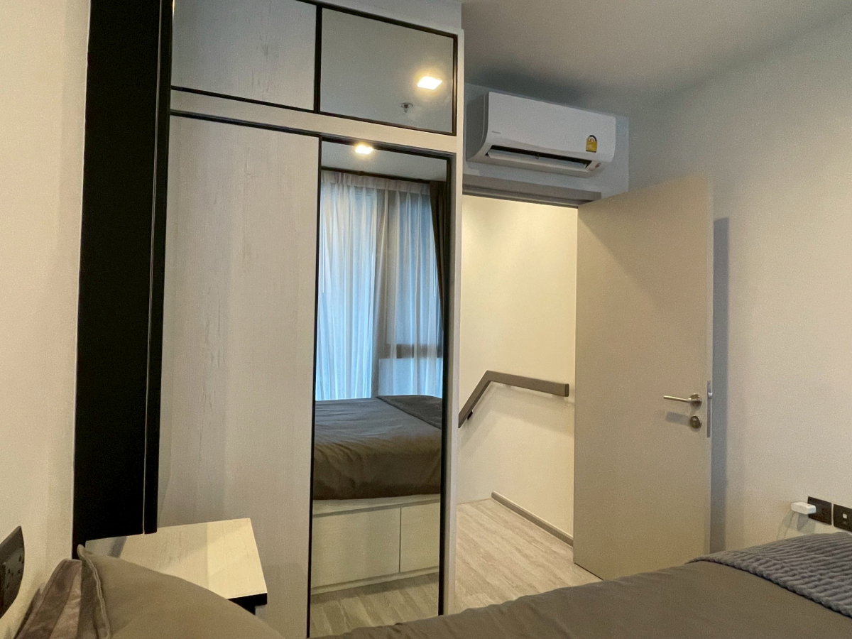 รูป 🔥 คอนโด Duplex เพดานสูง ใกล้ BTS ปุณณวิถี เพียง 5.8 ล้านบาท! 🔥 - รูปที่ 11/18