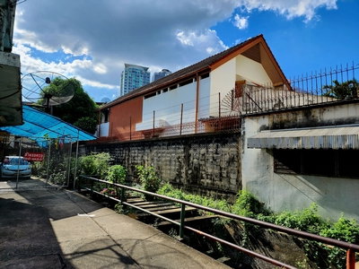 รูป ขาย ที่ดิน พร้อมบ้าน ซอย น้อมจิต สันติภาพ1 เนื้อที่ 99 ตรว ราคา 34.0 ล้านบาท   - รูปที่ 3/7