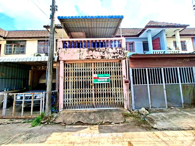 ทาวน์โฮม กบินทร์บุรี ปราจีนบุรี : ทาวน์เฮ้าส์ 16 ตร.วา กบินทร์บุรี ปราจีนบุรี 900,000
