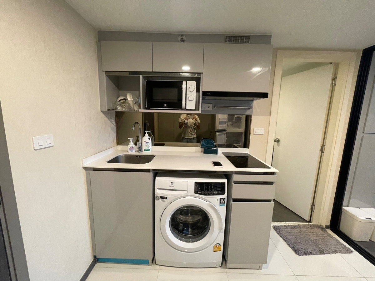 รูป 🏙Duplex 2 ชั้น 🔥Knightsbridge space พระราม9🔥🚅 ติด MRT พระราม9 ‼️ใกล้ Central Rama 9,Fortune☎️Tel/What App:0917061999 คุณกวา - รูปที่ 16/20