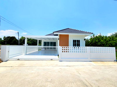 บ้านเดี่ยว การไฟฟ้าส่วนภูมิภาค สันทราย :  บ้านเดี่ยวชั้นเดียวมือหนึ่ง นอกโครงการ ดีไซน์ทันสมัย พร้อมเข้าอยู่  #CSS101921