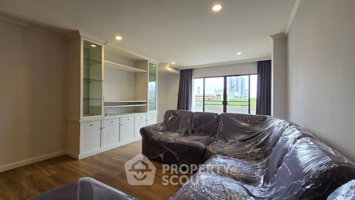รูป คอนโด 2 ห้องนอน 135 ตร.ม. ให้เช่า ในโครงการเลียงการ์เดน ใกล้ช่องนนส (ID 3083109) - รูปที่ 9/19