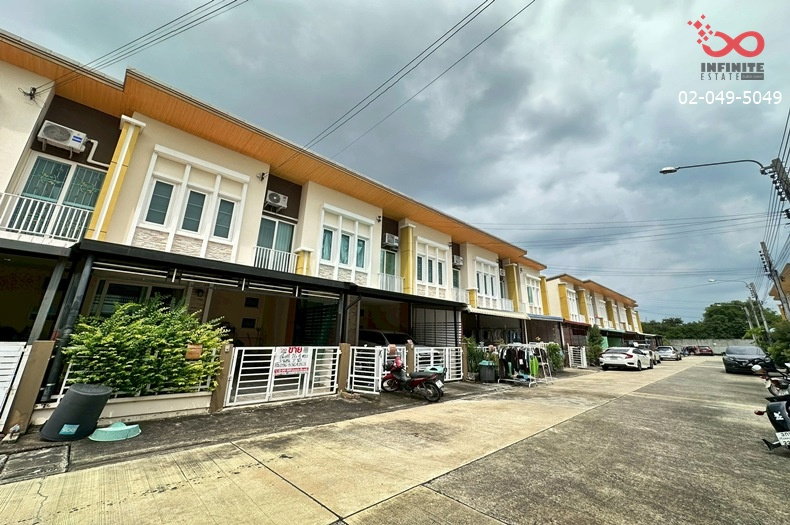 รูป ขายทาวน์เฮ้าส์ 2 ชั้น โกลเด้นทาวน์ 2 อ่อนนุช-ลาดกระบัง 16 ตร.ว. ใกล้สนามบินสุวรรณภูมิ - รูปที่ 1/12
