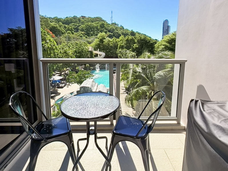 picture Unixx South Pattaya 2 Bedroom Corner Condo for Rent - 9/15