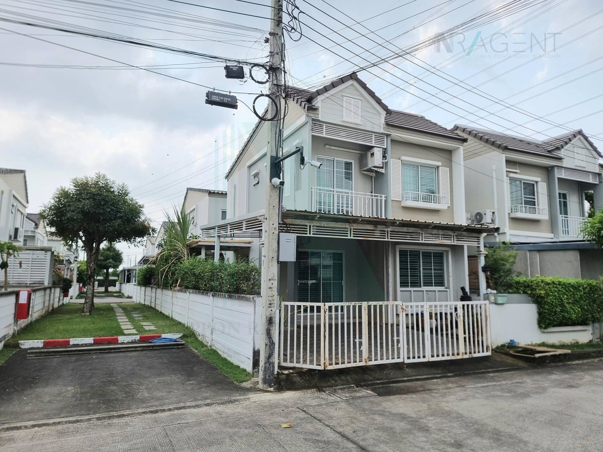 รูป ขายบ้านแฝด โครงการ เดอะวิลเลจ บางนา - วงแหวน 2 2 ชั้น 3 ห้องนอน 2 ห้องน้ำ - รูปที่ 2/8