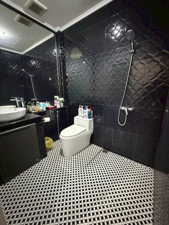 รูป ขายทาวน์โฮม 2 ชั้น รีโนเวทใหม่พร้อมอยู่ใจกลางเมือง ถ.เสนานิคม ใกล้ลาดพร้าว-รัชโยธิน ใกล้รถไฟฟ้าสายสีเขียวเพียง 10 นาที - รูปที่ 7/16