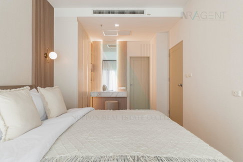 🎊 For Rent Condo NOBLE REVEAL Building 1, Floor 15,1 bed room, Room size 45 sqm