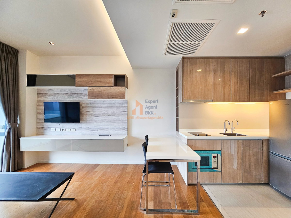 ห้องสวยมือ 1 ✨ เจ้าของไม่เคยอยู่ วิวโล่งสวย พร้อมอยู่! 🌇  ขาย/SALE : Circle Living Prototype (เซอร์เคิล ลิฟวิ่ง โพรโตไทป์) - 1 ห้องนอน LC247