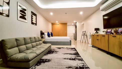 Jomtien Plaza Condotel 1 Bedroom Sea View Condo for Rent