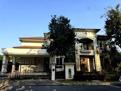 บ้านเดี่ยว เดอะ บริโอ้ มอลล์ : ขายบ้านเดี่ยว โครงการ กรานาดา ปิ่นเกล้า 2 ชั้น 4 ห้องนอน 5 ห้องน้ำ