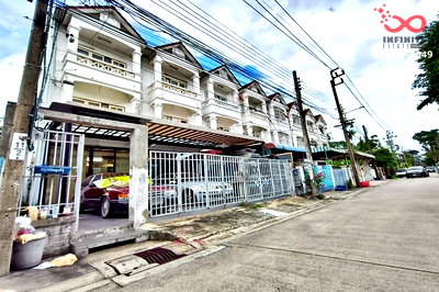 โฮมออฟฟิศ วิทยาลัยศิลปหัตถกรรมกรุงเทพ : ขายโฮมออฟฟิศ 3 ชั้น 53 ตร.ว. 2หลัง ลาดพร้าว 113 หลังริม ใกล้รถไฟฟ้าสายสีเหลืองสถานีบางกะปิ