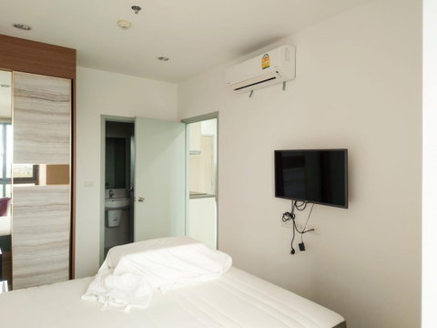 🏙️✨ FOR RENT: IDEO Mobi Sukhumvit Eastgate — MODERN LIVING NEXT TO BTS BANG NA! 💰 Rental Price: 13,000 THB/month | 📲 Line ID: @condobkk (with @) 