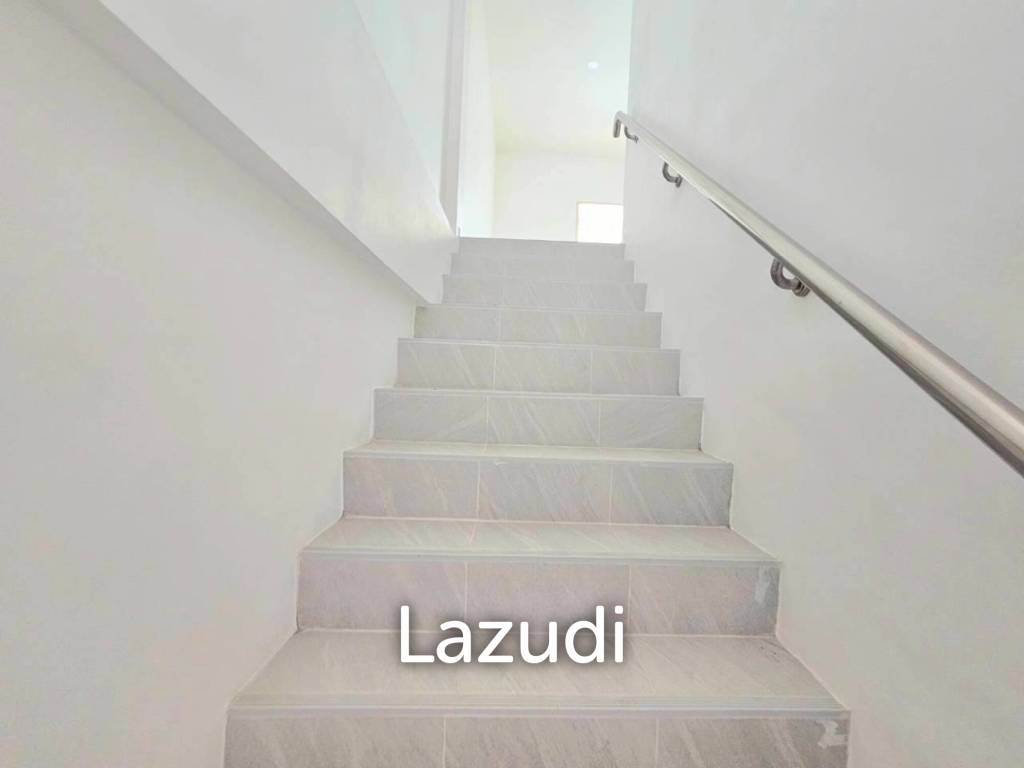 picture 2 STOREY TOWNHOUSE IN HUA HIN 88 - 7/10