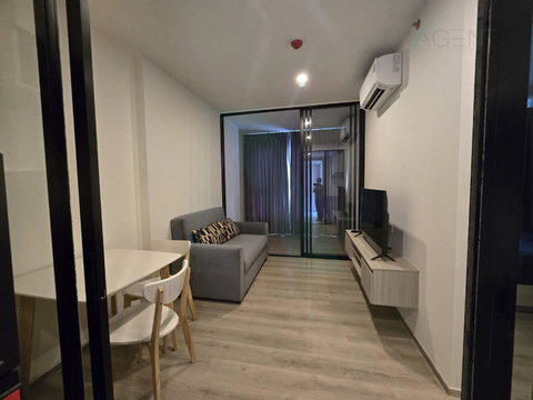 ให้เช่าคอนโด ออริจิ้น เพลส บางนา อาคาร ชั้น 7 1 ห้องนอน ขนาด 33 ตรม ใกล้ Central บางนา