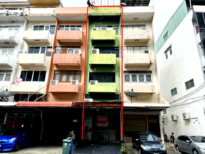 อาคารพาณิชย์ วิทยาลัยป้องกันราชอาณาจักร (วปอ.) : อาคารพาณิชย์ 4 ชั้นครึ่ง วิภาวดีรังสิต ใกล้จตุจักร 