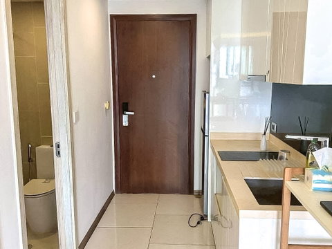 The Peak Towers Pratumnak Condo for Sale Studio Sea View