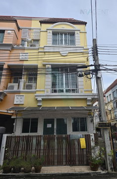 📌 ให้เช่าทาวน์เฮาส์ 4 ชั้น บ้านกลางเมือง บริติช ทาวน์ ศรีนครินทร์ 3 ห้องนอน 4 ห้องน้ำ