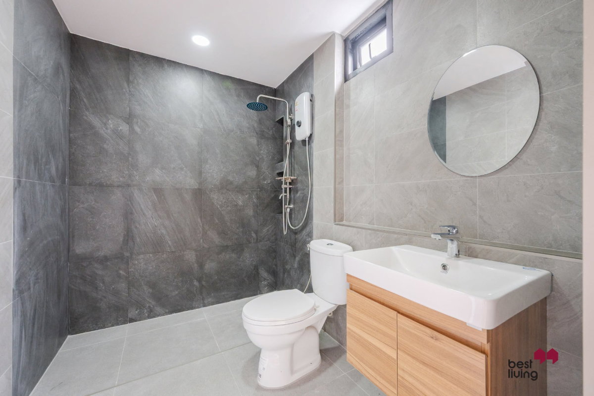 รูป ขายบ้าน หมู่บ้านรุ่งเจริญโชคชัย 4 หลังมุม รีโนเวทใหม่ 200 ตร.ม. - รูปที่ 54/69
