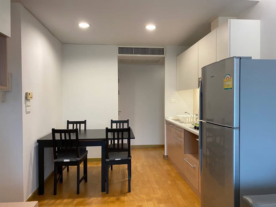 picture Residence                         52  - 3/13