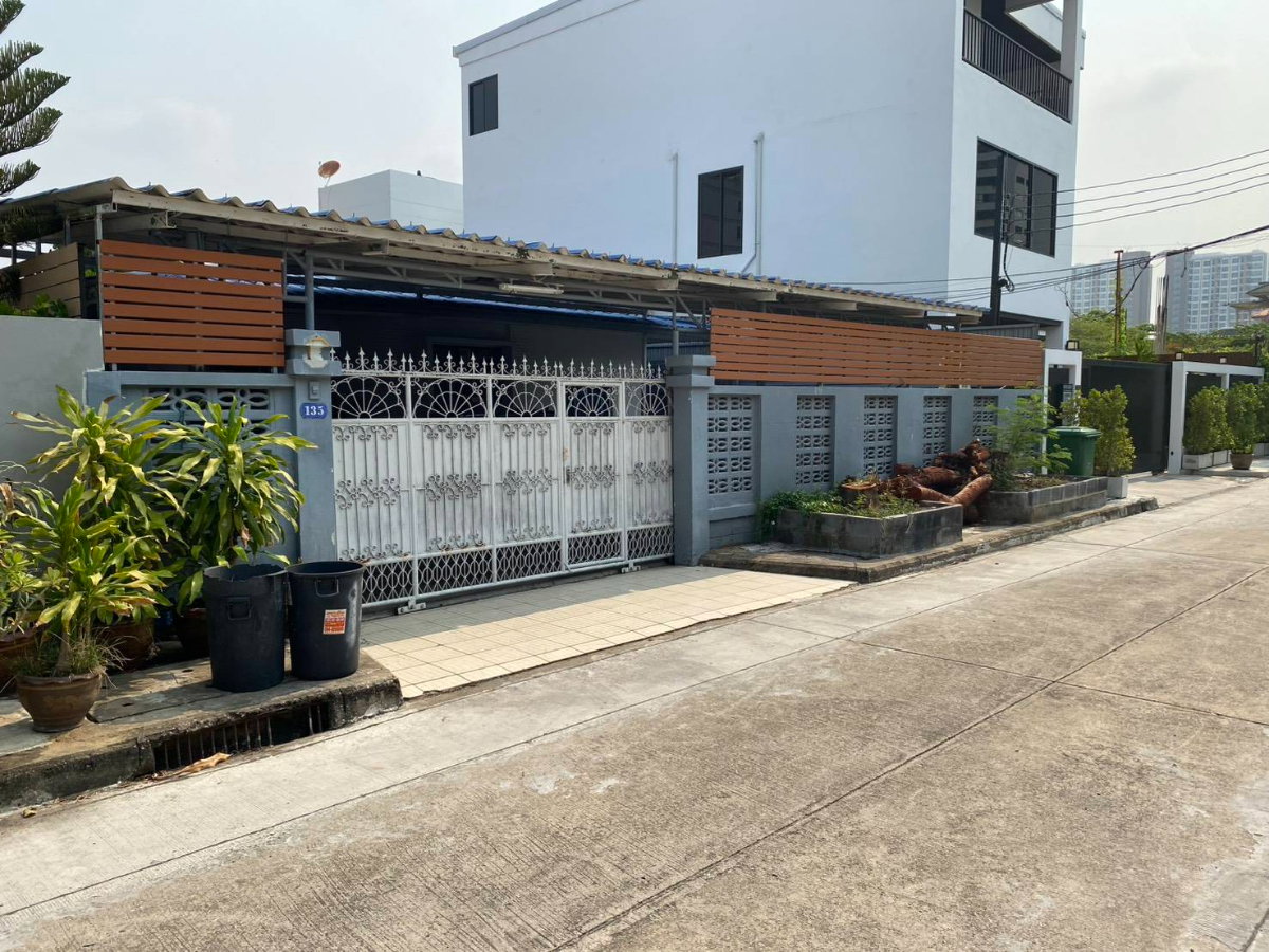รูป ให้เช่า บ้านเดี่ยว 1 ชั้น 2 ห้องนอน ถนน ประชาราษฏร์บำเพ็ญ  ซ. 8 - รูปที่ 1/6