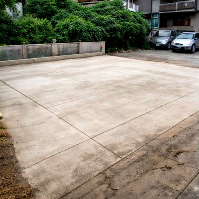 Land for rent โลตัสเอ็กเพลส(สุทธิสาร) : Inthamara 3-11, land for rent, already filled, negotiable, 80 sq m., size 20x16 meters, 320 sq m., near BTS Saphan Khwai 890 m.