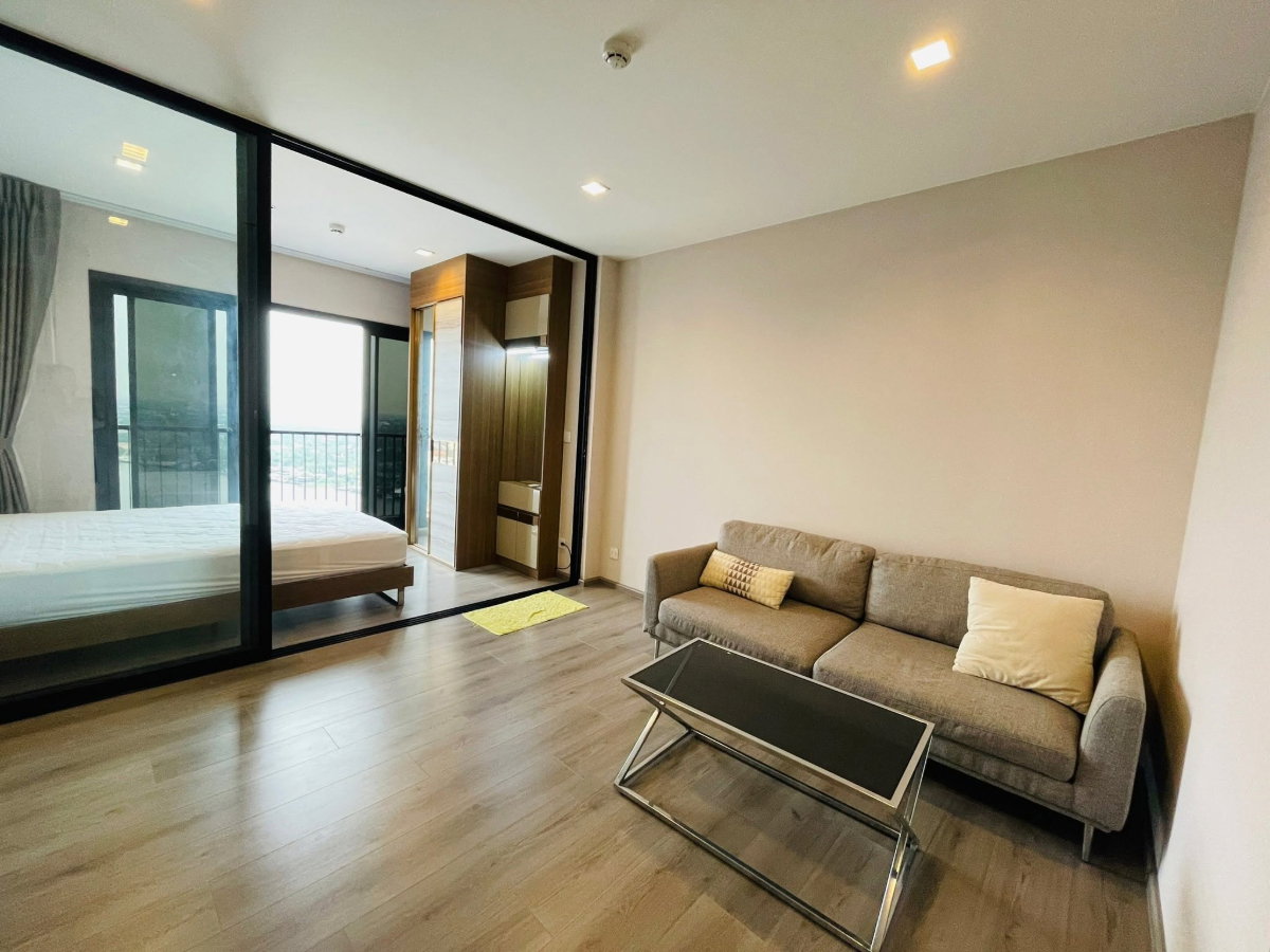 ให้เช่าคอนโด The Politan Rive (เดอะ โพลิแทน รีฟ) แบบ 1 ห้องนอน 30 ตรม ชั้น 34 ทิศใต้วิวแม่น้ำ ราคา 11,000/เดือน