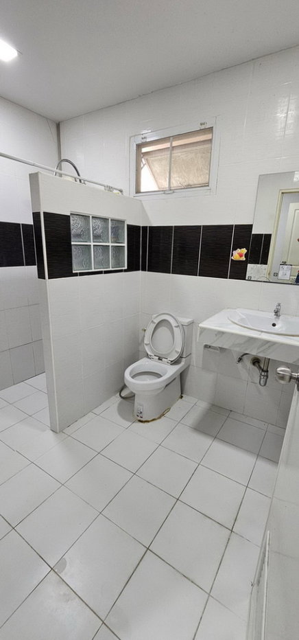 รูป ขายบ้านเดี่ยวชั้นเดียวลำลูกกาคลอง 7 เนื้อที่ 71 ตรว. ใหญ่คุ้ม จอดรถ 3 คัน ต่อเติมครบพร้อมอยู่ 2.59 ล้าน - รูปที่ 6/10