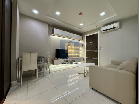 A condo located next to BTS Samrong Station, partitioned, closed kitchen, thick glass to prevent the outside noises âĻ