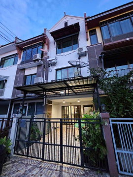💢 พิเศษบ้านเช่าพร้อมที่ชาตร์รถ EV+มิเตอร์ TOU ทาวน์โฮม 4 ห้องนอน 3 ห้องน้ำ (มบ.เปี่ยมสุข) ซอย รัตนาธิเบศร์ 17