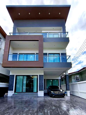Houses for sale Watthana : 3-Story Detached House Sukhumvit 65 For Sale, 4 beds 6 baths 50 Sqw 330 Sqm Fully Furnished Near BTS Ekkamai Thong Lor Rama 4 Phra Khanong : KT26S-012