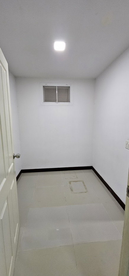 รูป ขายบ้านเดี่ยวชั้นเดียวลำลูกกาคลอง 7 เนื้อที่ 71 ตรว. ใหญ่คุ้ม จอดรถ 3 คัน ต่อเติมครบพร้อมอยู่ 2.59 ล้าน - รูปที่ 4/10