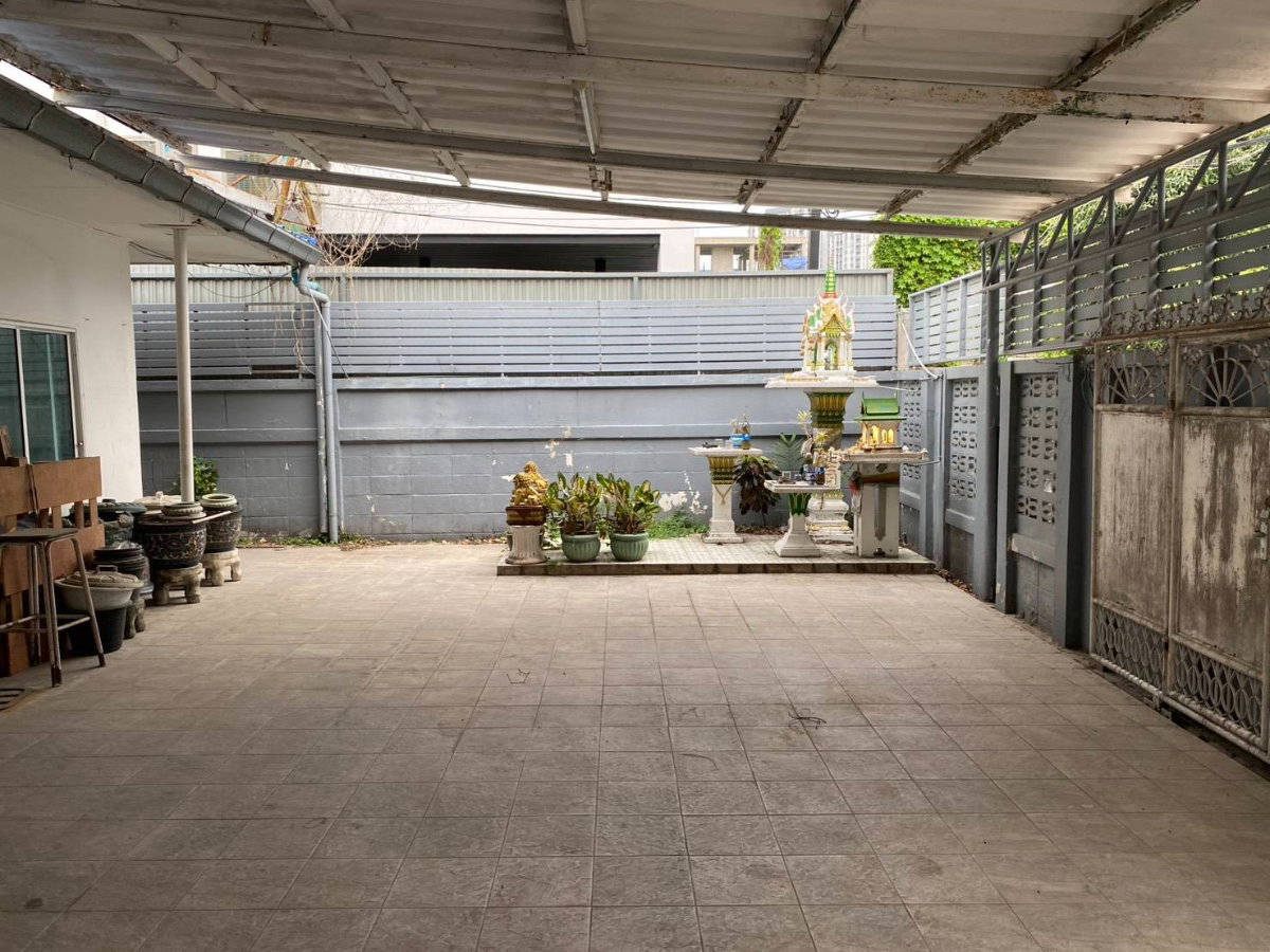 รูป ให้เช่า บ้านเดี่ยว 1 ชั้น 2 ห้องนอน ถนน ประชาราษฏร์บำเพ็ญ  ซ. 8 - รูปที่ 5/6