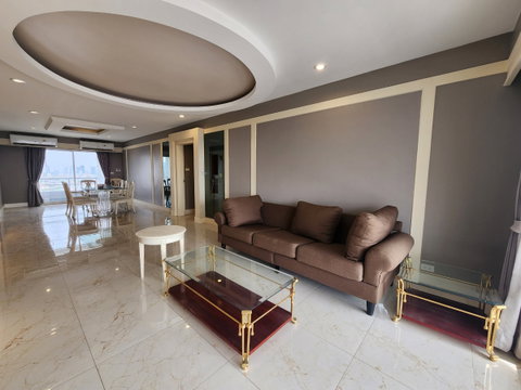 Saichol Mansion (สายชล แมนชั่น) - Pesthouse
