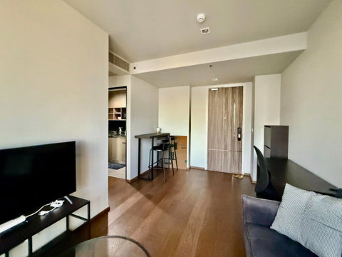 IDEO Q Sukhumvit 36 ​​for rent, spacious room, beautiful view, fully decorated, fully furnished, 1 bedroom, 1 bathroom, ready to move in.