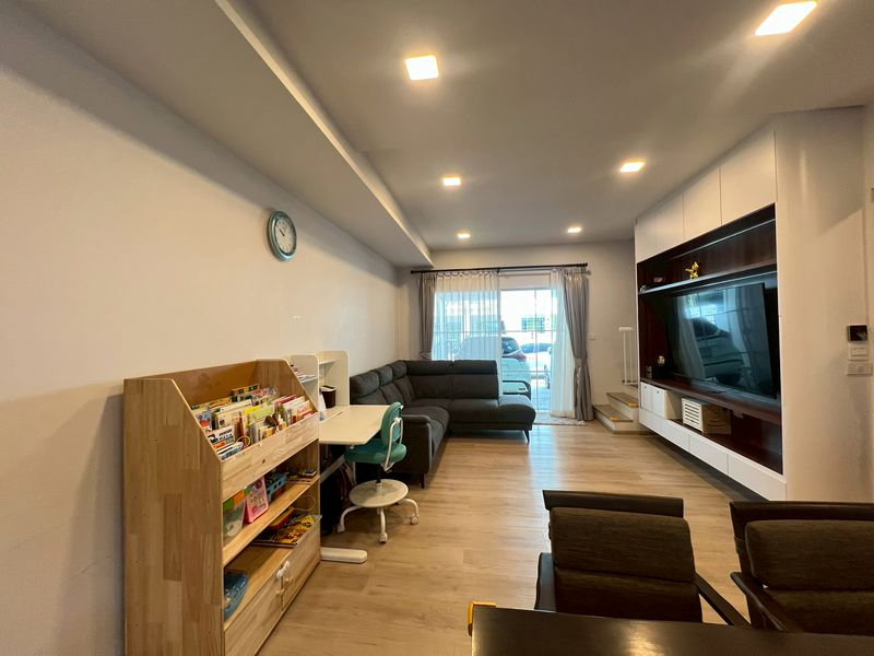 รูป ✨✨✨(ขาย) ทาวน์โฮมสวย สภาพใหม่กริ๊บ 🏠Villaggio 3 ศรีนครินทร์-บางนา - รูปที่ 2/23