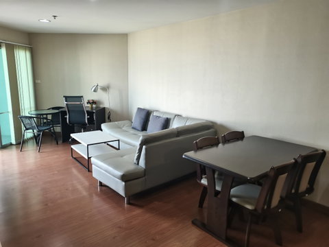 Available for rent! Belle Grand Rama.9. A spacious 2 Bedroom with 60 sqm. Fully furnished with high floor best view. Ready to move in.