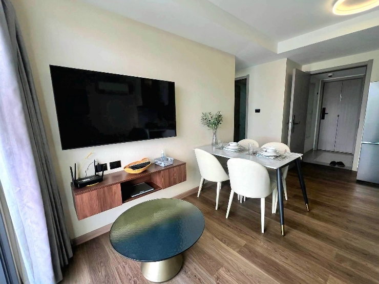 รูป ปล่อยเช่า The one condo พร้อมเฟอร์ฯ #วิวสระว่ายน้ำ  ใกล้เซ็นทรัลเฟส , ม.พายัพ , ร.พ.กรุงเทพ , นิมมาน ( 2 นอน 2 น้ำ ) - รูปที่ 2/16