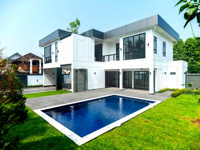 บ้านเดี่ยว แอร์พอร์ต พลาซ่า เชียงใหม่ : ขาย 🏡✨ บ้าน Pool Villa 2 ชั้น สร้างใหม่ ระดับ Premium ใกล้โรงเรียนนานาชาติ  #C7MG100936