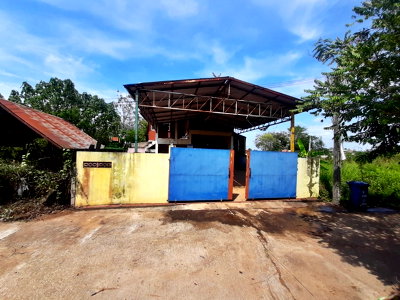 ขายบ้านเดี่ยว : AL-5-0230|บ้านพักอาศัยครึ่งตึกครึ่งไม้ 2 ชั้น ต. นาเฉลียง อ.หนองไผ่ จ.เพชรบูรณ์ (ราคา 500,000 บาท) 