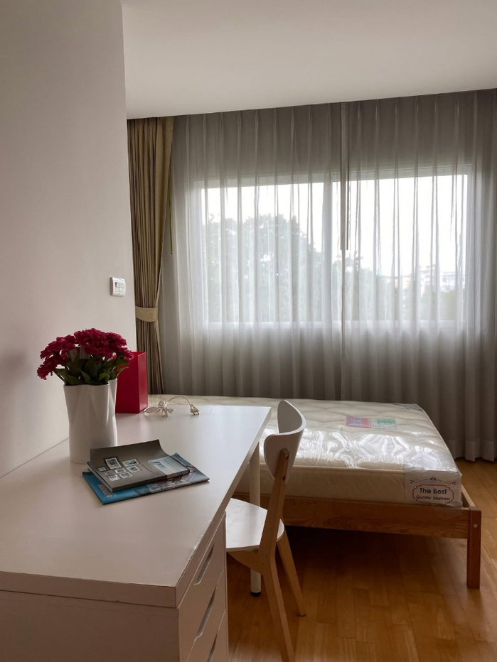 picture Residence                         52  - 4/13