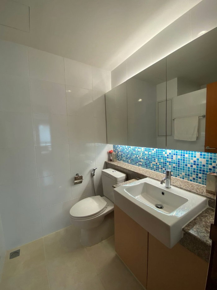 picture Residence                         52  - 12/13
