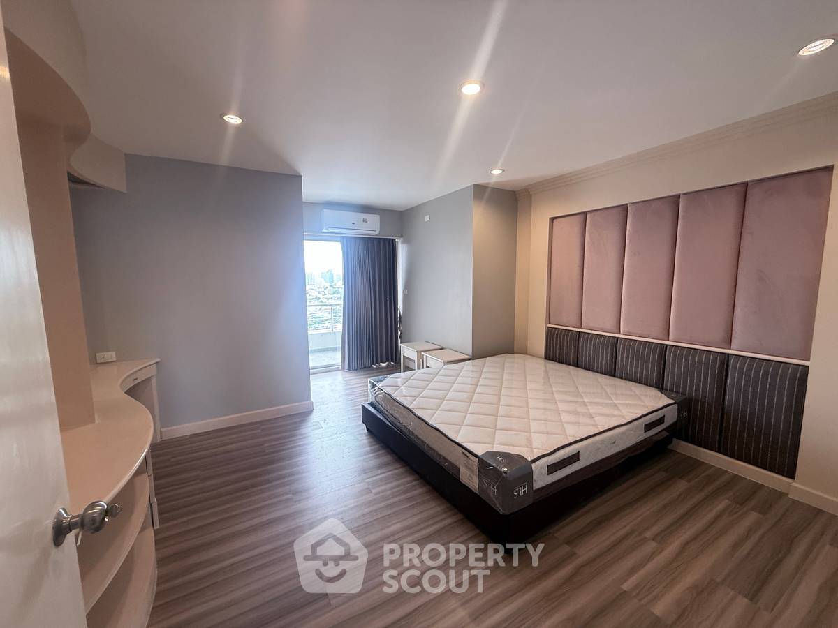 รูป คอนโด 4 ห้องนอน ราคาดี ที่ไซชาอิน แมนชั่น ชั้น 20 ใกล้ BTS สะพานตากสิน (ID 985387) - รูปที่ 2/17