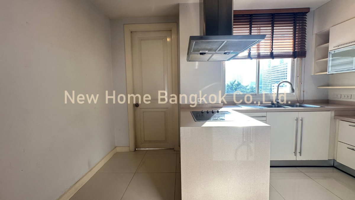 รูป Narathorn Place Condo for Rent 3 bedrooms Sathorn - รูปที่ 3/30