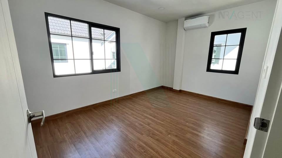 รูป ให้เช่าบ้านเดี่ยว 2 ชั้น เซนโทร บางนา 4 ห้องนอน 4 ห้องน้ำ - รูปที่ 6/8